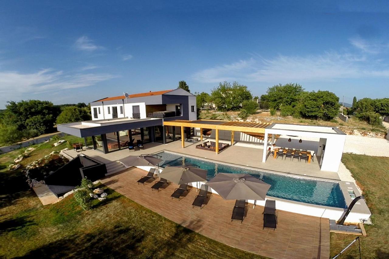 הוילה Barban Casa Famiglia מראה חיצוני תמונה